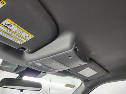 Used 2022 Ford F350 XLT w/ Black Appearance Package image 13