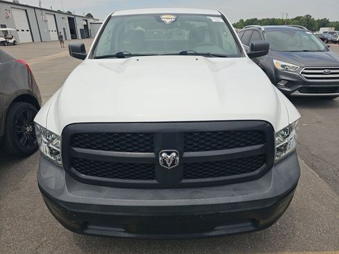 Used 2019 RAM 1500 Tradesman RWD image 2