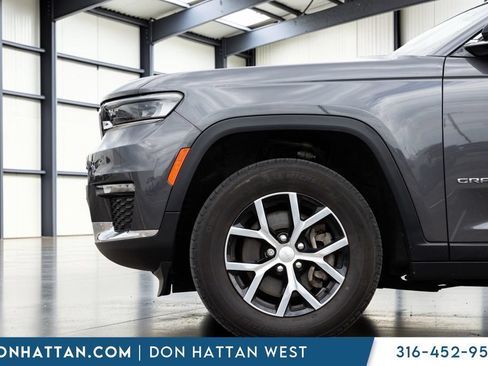Used 2023 Jeep Grand Cherokee L Limited AWD/4WD image 35