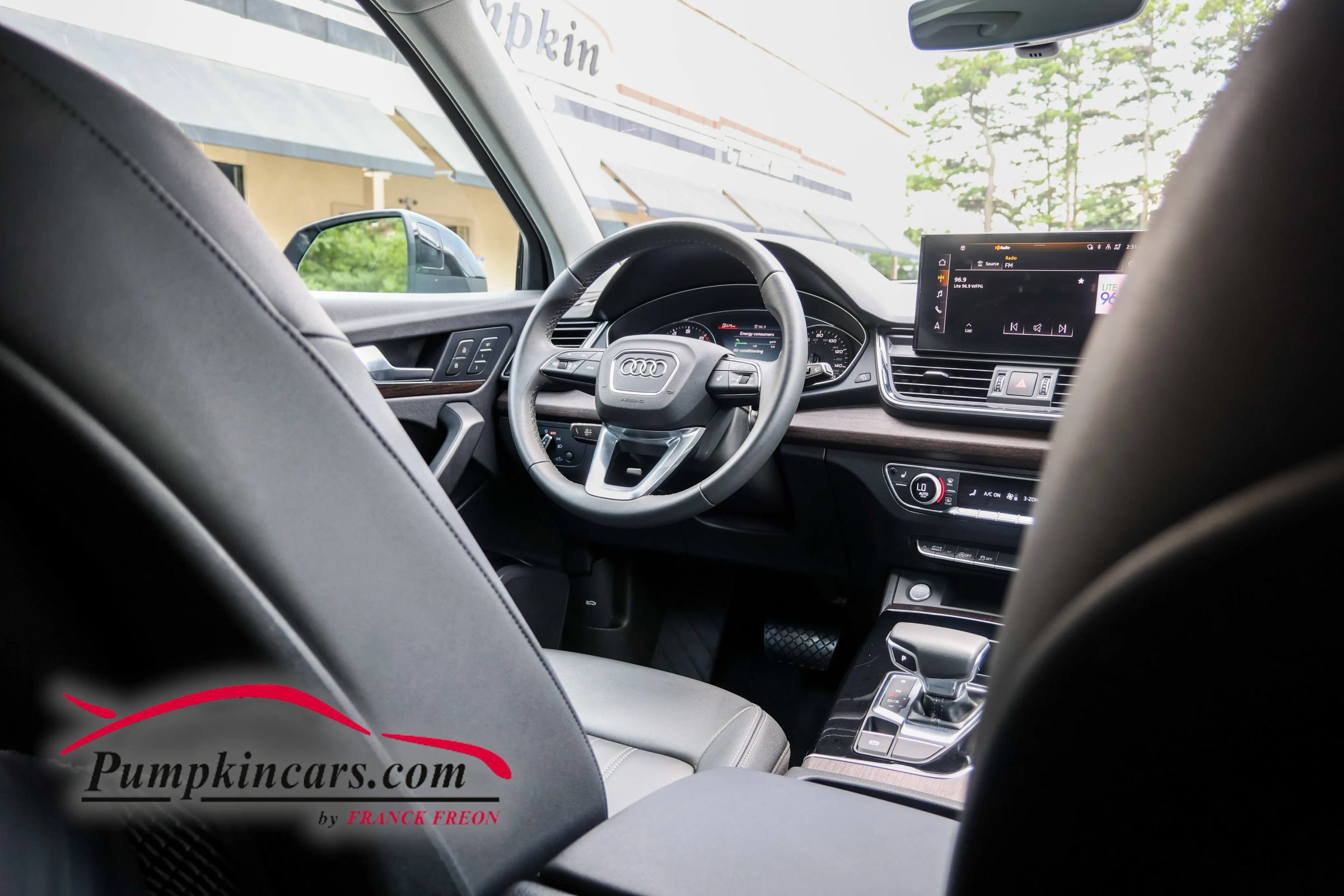Used 2023 Audi Q5 2.0T Premium w/ Convenience Package AWD/4WD image 42