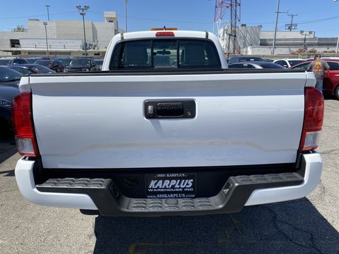 Used 2016 Toyota Tacoma SR RWD image 11