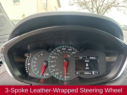 Used 2020 Chevrolet Trax LT w/ LT Convenience Package image 17