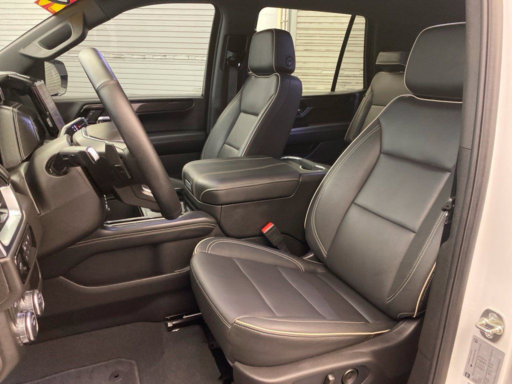Used 2026 GMC Yukon Elevation AWD/4WD image 19