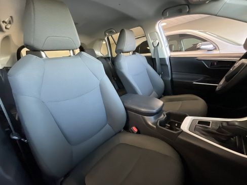 Used 2025 Toyota RAV4 LE image 20