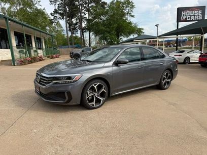 Used 2022 Volkswagen Passat 2.0T R-Line