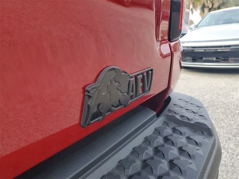 Used 2025 Chevrolet Colorado ZR2 w/ ZR2 Bison Edition image 6