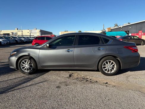 Used 2017 Nissan Altima 2.5 S w/ Power Driver Seat Package image 2