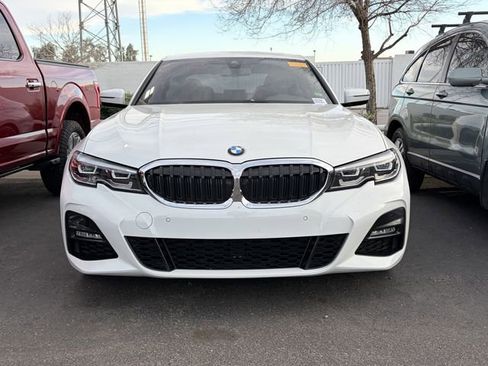 Used 2022 BMW 330i Sedan w/ M Sport Package image 2
