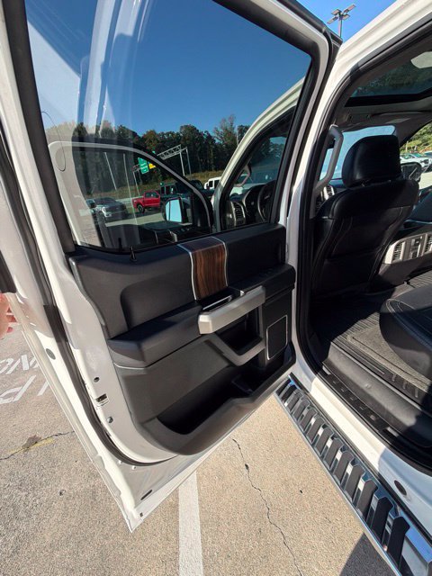 Used 2016 Ford F150 Lariat w/ Equipment Group 502A Luxury AWD/4WD image 12
