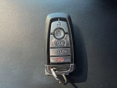 Certified 2024 Ford Edge SEL w/ Convenience Package AWD/4WD image 27