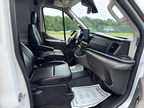 Used 2025 Ford Transit 250 148 High Roof Extended RWD image 29