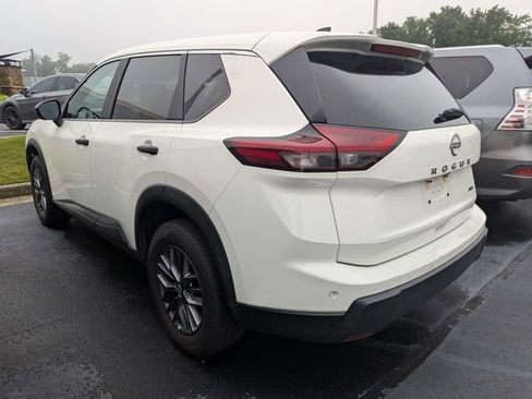 Used 2024 Nissan Rogue S AWD/4WD image 4