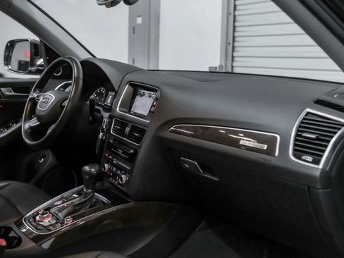 Used 2016 Audi Q5 2.0T Premium Plus w/ Technology Package AWD/4WD image 15