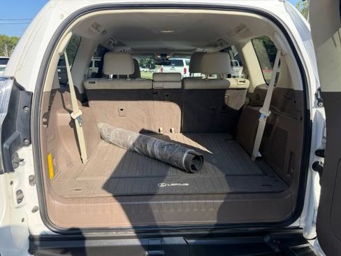 Used 2019 Lexus GX 460 Premium w/ Premium Package AWD/4WD image 8
