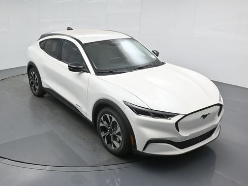 New 2026 Ford Mustang Mach-E Select RWD image 35