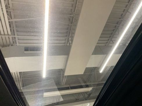 Used 2022 Chevrolet Silverado 1500 High Country w/ High Country Premium Package image 19