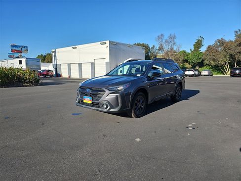Certified 2023 Subaru Outback Onyx Edition image 3