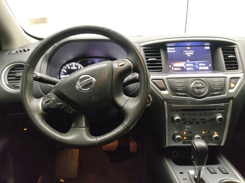 Used 2017 Nissan Pathfinder SL FWD image 22