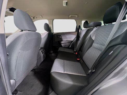 Used 2023 Nissan Rogue SV image 23