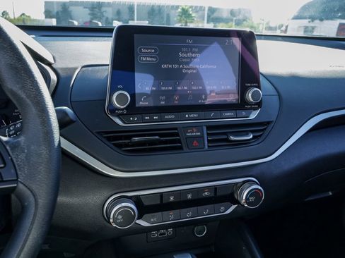 Used 2025 Nissan Altima 2.5 S image 26