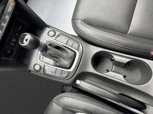 Used 2021 Hyundai Kona Limited w/ Cargo Package image 28