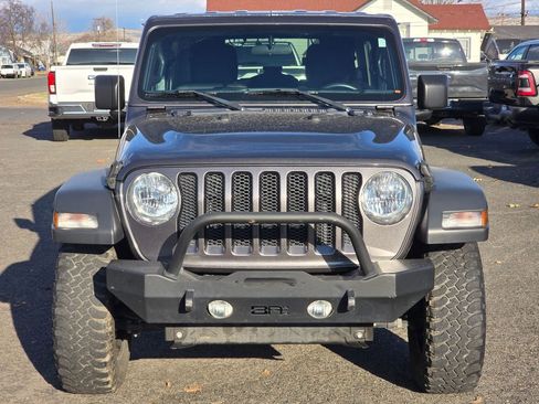 Used 2018 Jeep Wrangler Unlimited Sport image 8