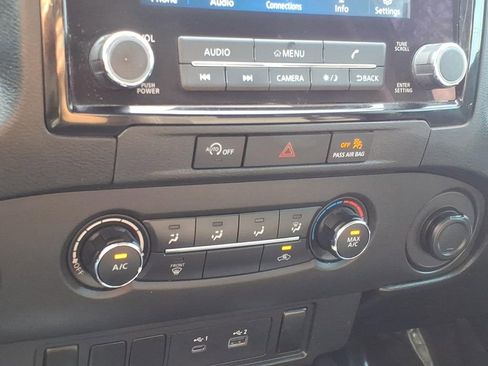 Used 2023 Nissan Frontier SV RWD image 20