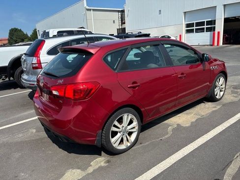 Used 2011 Kia Forte SX FWD image 9