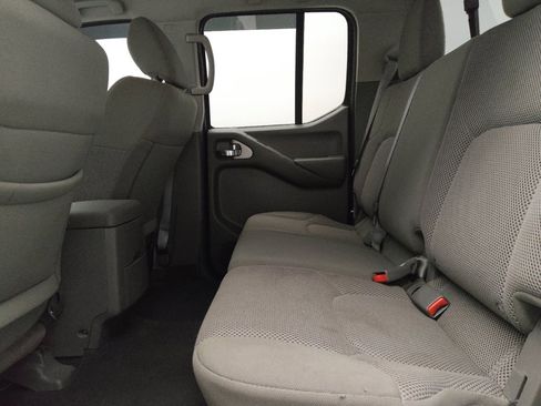 Used 2019 Nissan Frontier SV RWD image 18