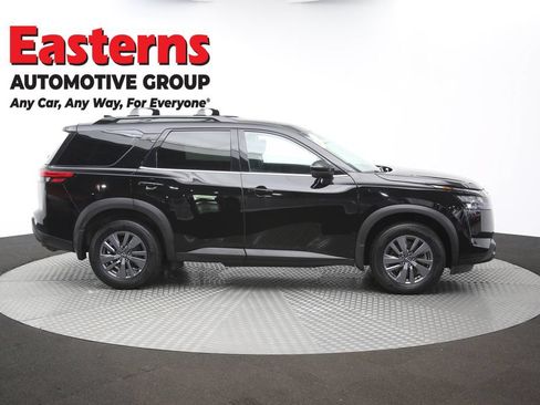 Used 2024 Nissan Pathfinder SV w/ Lighting Package (N92) AWD/4WD image 45