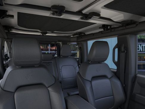 New 2025 Ford Bronco Badlands image 12