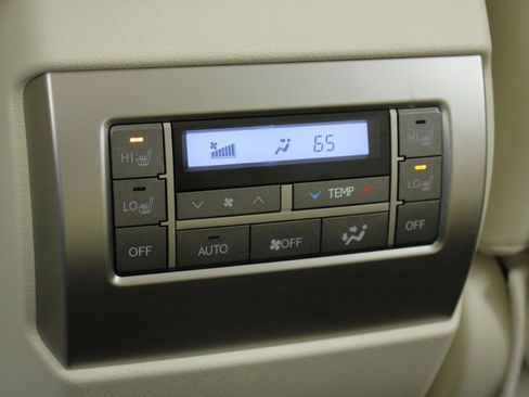 Used 2016 Lexus GX 460 w/ Premium Package AWD/4WD image 42