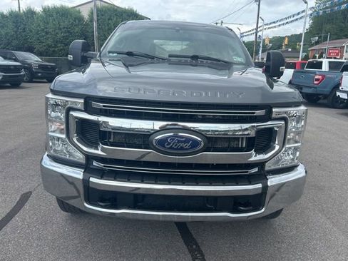 Used 2022 Ford F250 XLT AWD/4WD image 2