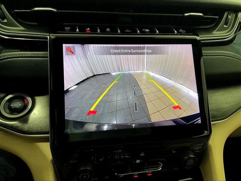 Used 2023 Jeep Grand Cherokee 4WD 4xe image 19