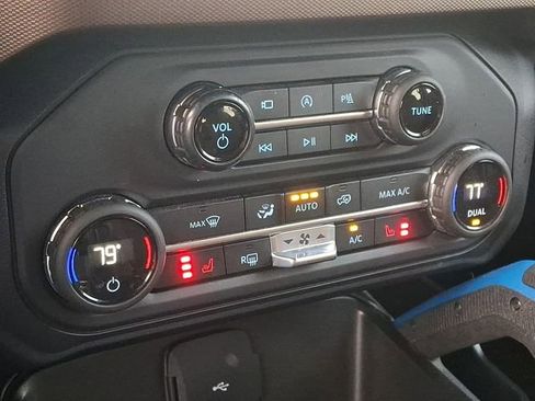 Used 2023 Ford Bronco Outer Banks AWD/4WD image 17