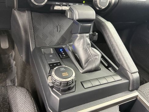 Used 2025 Toyota 4Runner SR5 image 24