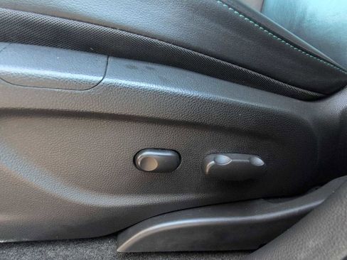 Used 2015 Chevrolet Trax LTZ image 18