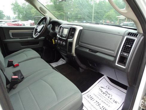 Used 2016 RAM 1500 4x4 Crew Cab Outdoorsman image 29