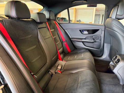 Used 2025 Mercedes-Benz C 43 AMG 4MATIC Sedan image 23