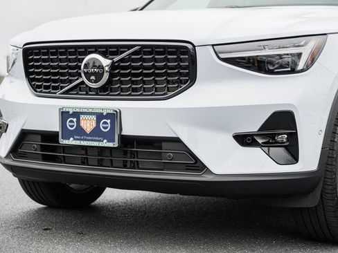 Used 2026 Volvo XC40 B5 Plus w/ Protection Package Premier AWD/4WD image 14
