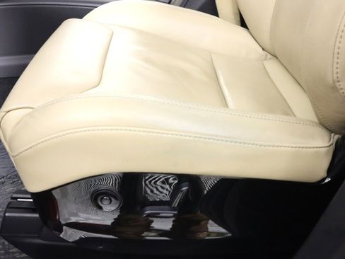 Used 2016 Tesla Model X image 25