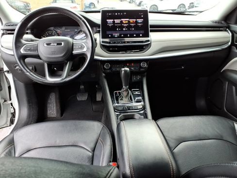 Used 2022 Jeep Compass Limited AWD/4WD image 12