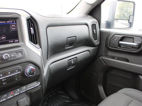 Used 2026 Chevrolet Silverado 2500 W/T w/ WT Convenience Package RWD image 32