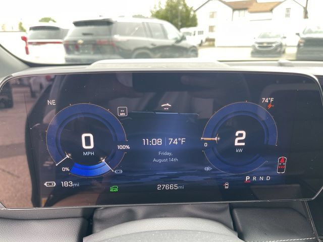 Used 2024 Chevrolet Blazer EV LT AWD/4WD image 15