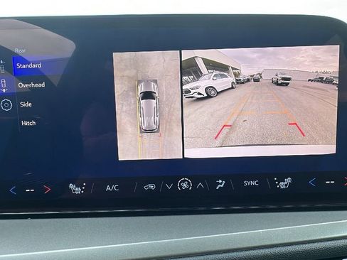 New 2026 Chevrolet Traverse LT w/ Sun and Wheel Package image 29