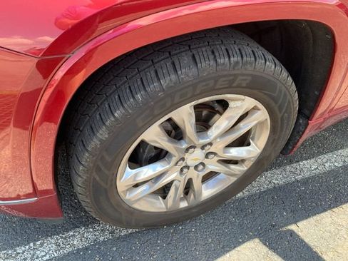 Used 2018 Chevrolet Traverse High Country w/ LPO, Floor Liner Package AWD/4WD image 6
