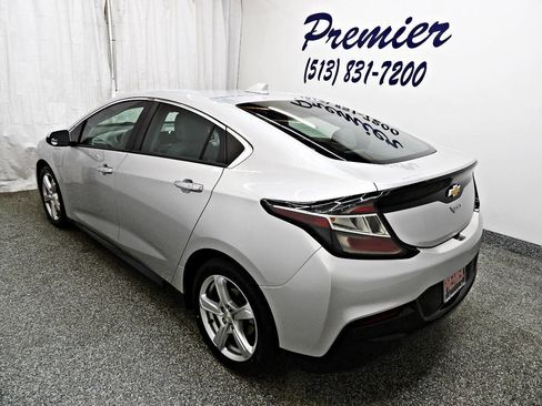 Used 2018 Chevrolet Volt LT w/ Comfort Package image 4