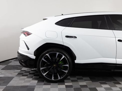 Used 2021 Lamborghini Urus AWD/4WD image 14