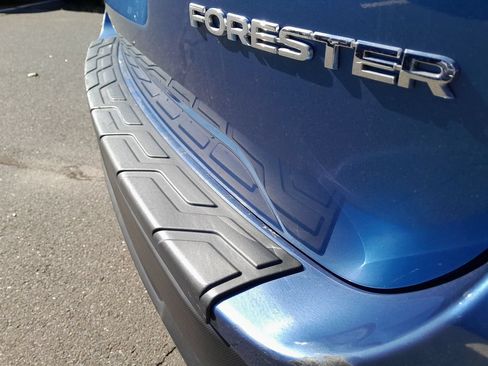 Used 2019 Subaru Forester Premium AWD/4WD image 43