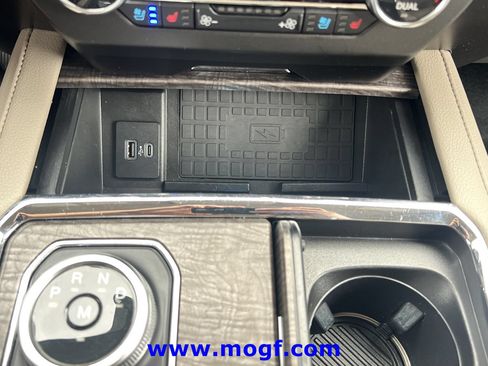 Used 2021 Ford Expedition Limited RWD image 10